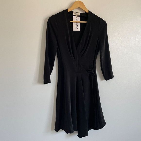 L'AGENCE Black Wrap Dress Mini Never Worn - Picture 4 of 7